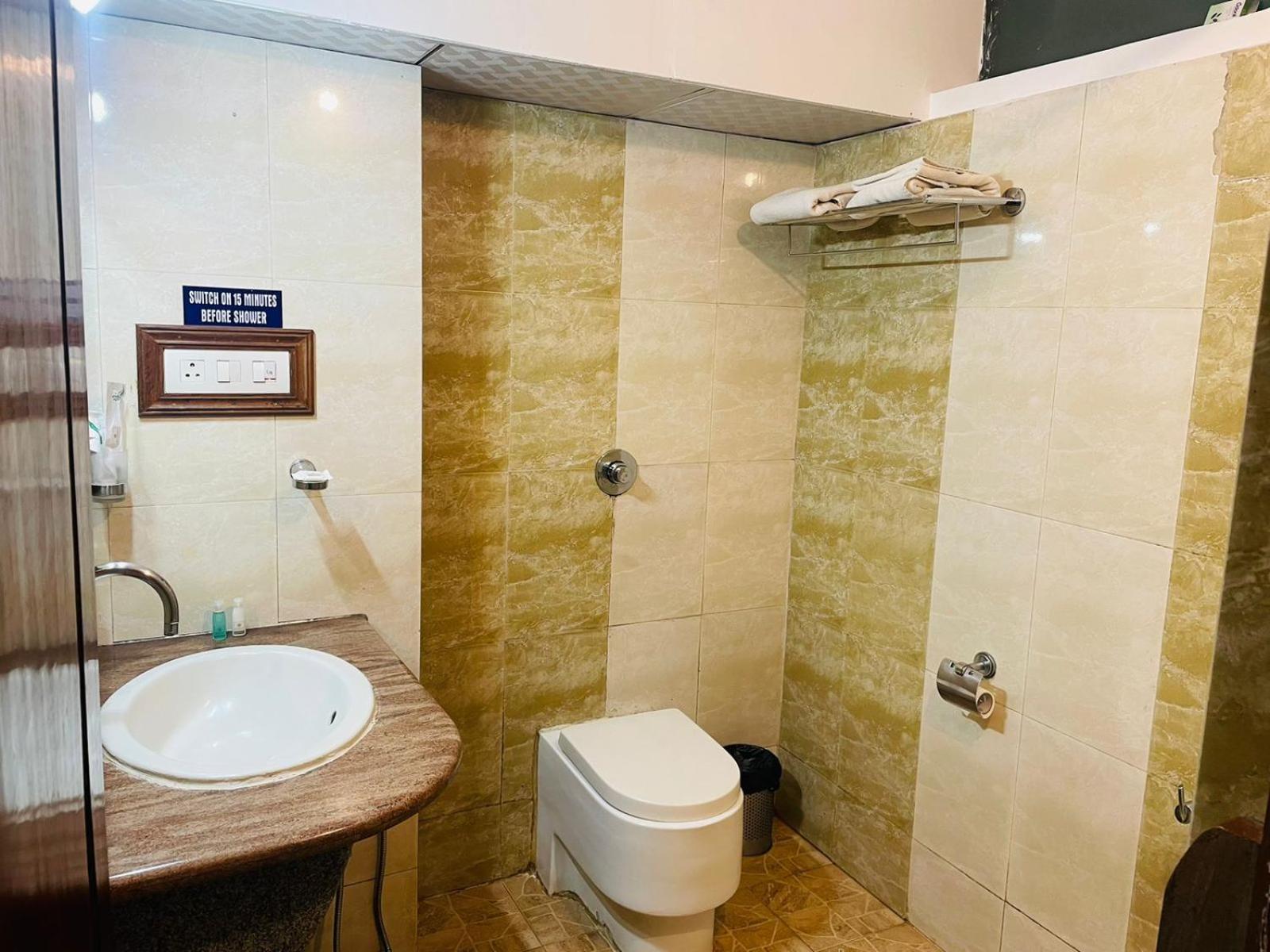 Hotel Presidency Kempegowda International Airport Бангалор Екстериор снимка