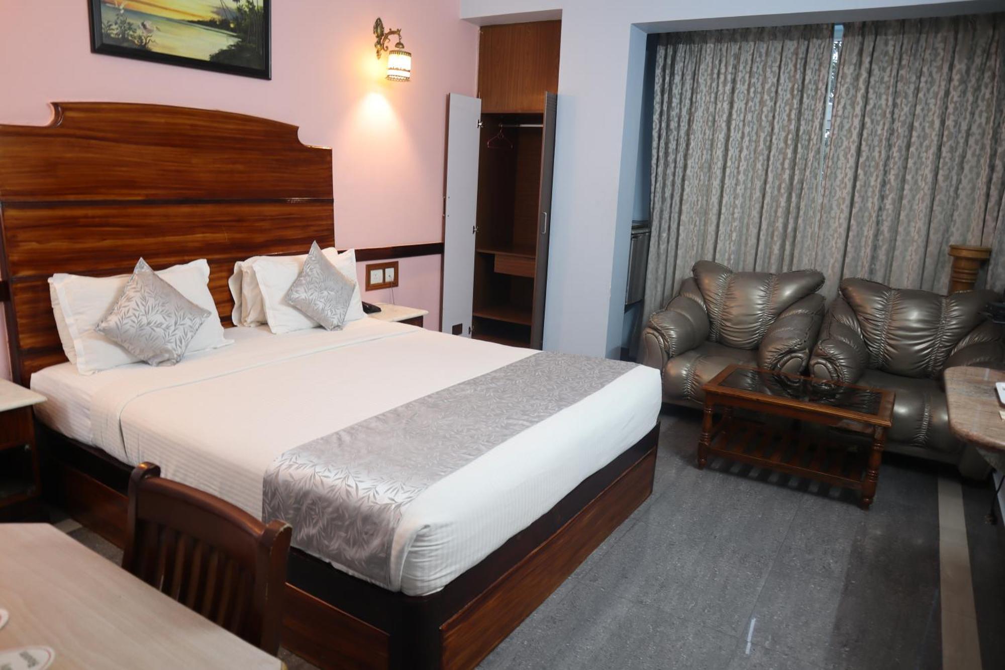 Hotel Presidency Kempegowda International Airport Бангалор Екстериор снимка