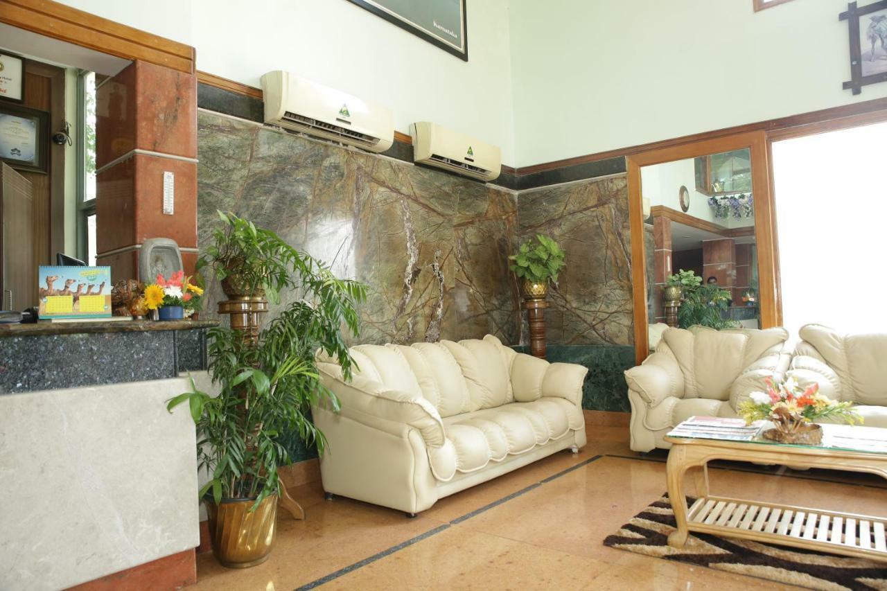Hotel Presidency Kempegowda International Airport Бангалор Екстериор снимка