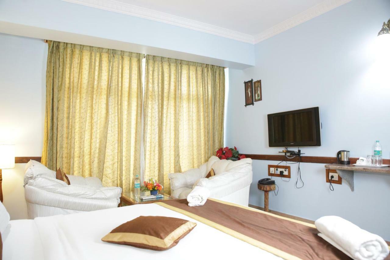 Hotel Presidency Kempegowda International Airport Бангалор Екстериор снимка