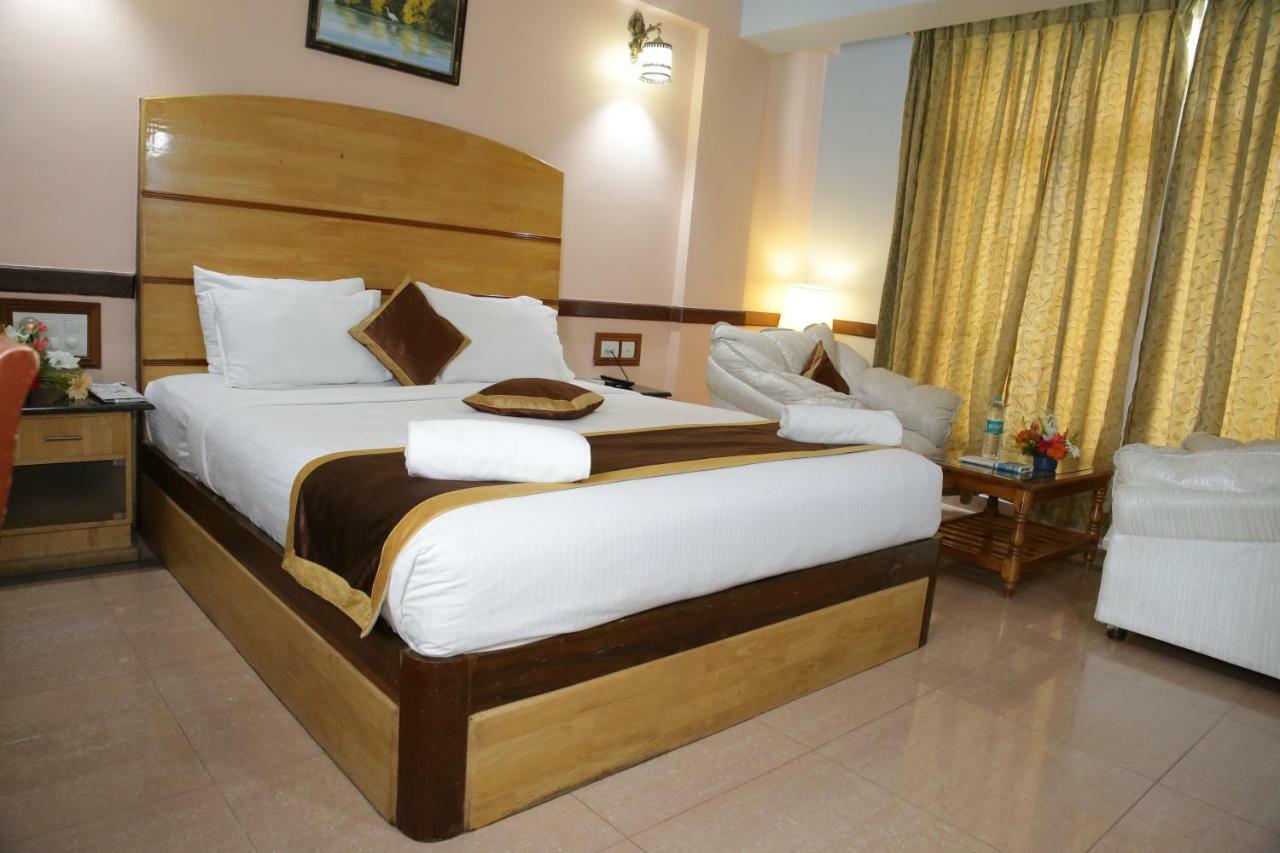 Hotel Presidency Kempegowda International Airport Бангалор Екстериор снимка
